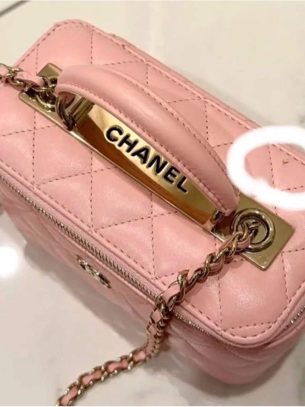 CHANEL Pink Quilted Vanity Crossbody with Gold Hardware - Picture 6 of 6